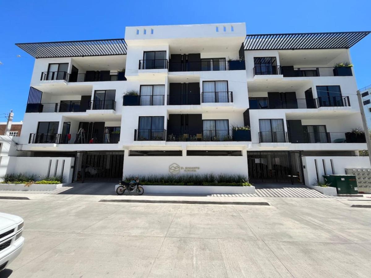 Apartamento King Bed Retreat Parking Ideal Workspace