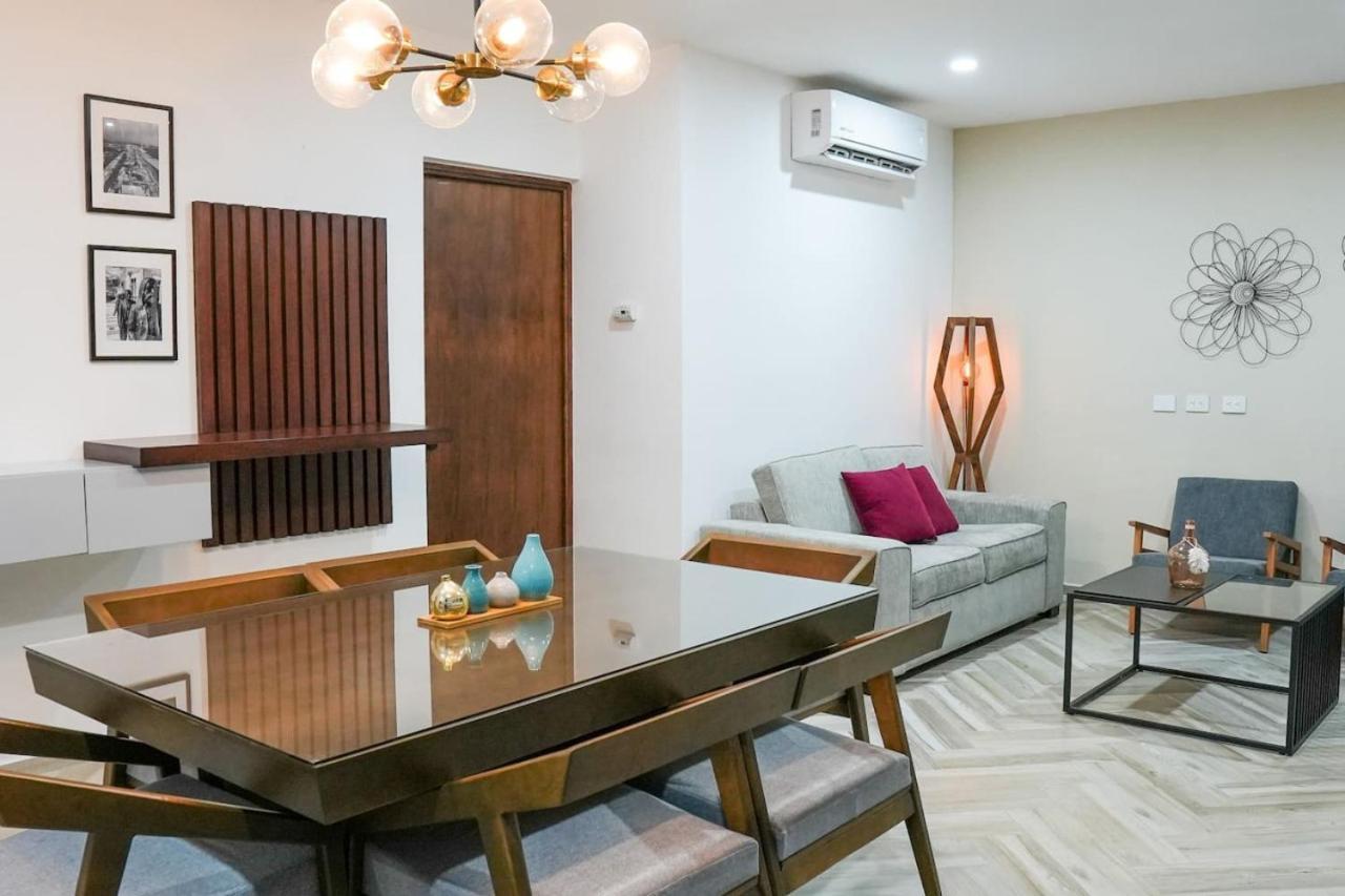 Apartamento King Bed Retreat Parking Ideal Workspace *