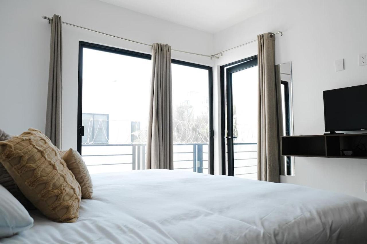 Apartamento King Bed Retreat Parking Ideal Workspace *